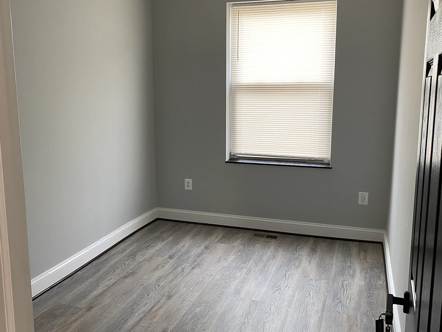 4 bed, 1428 sqft, $650 — Photo 3