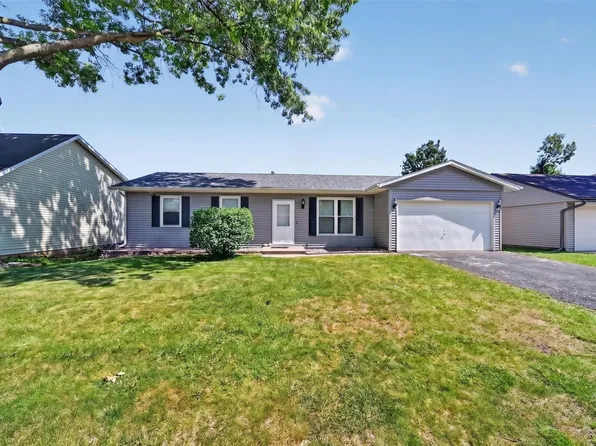 3904 Pine Wood Dr NE, Cedar Rapids, IA 52402