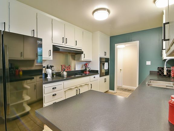 4th image of 3915 Terra Vista Way