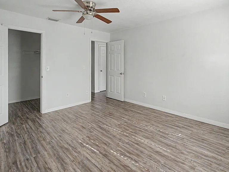 7210 N Manhattan Ave #621 — Photo 58