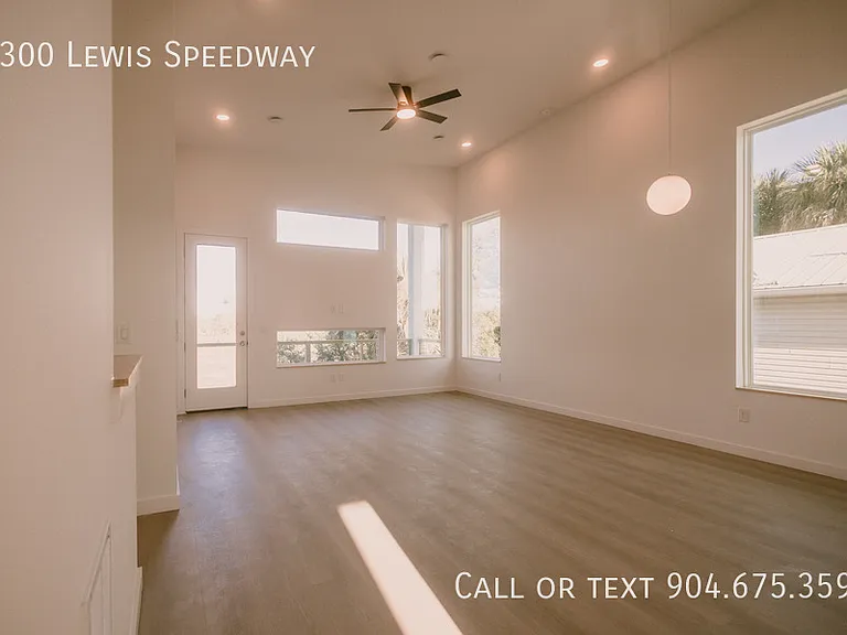 3300 Lewis Speedway St — Photo 19