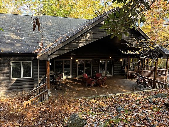 5th image of 351 Woodland Ridge