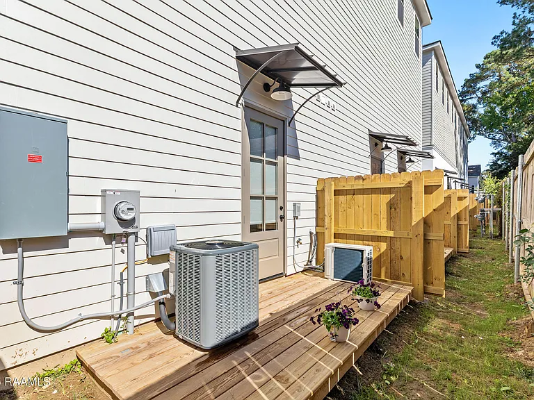 206 Steiner Oaks — Photo 26