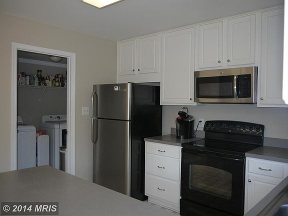 3rd image of 10311 N Hampton Ln