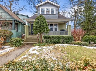 66 Kensington Blvd, Pleasant Ridge, MI 48069