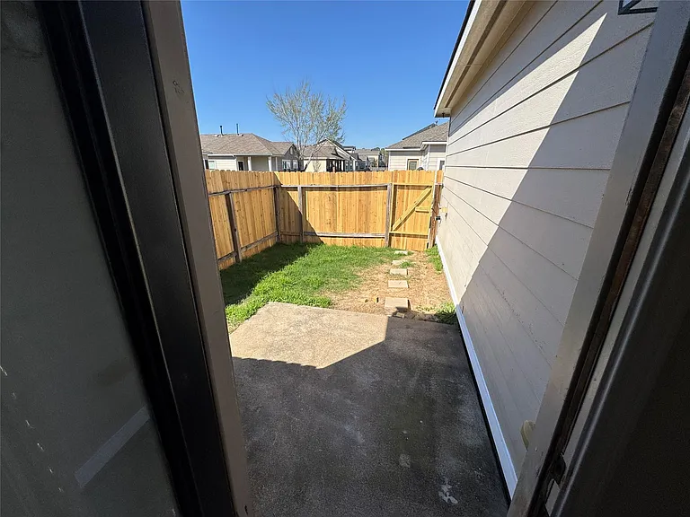 21719 Mossy Field Ln — Photo 25