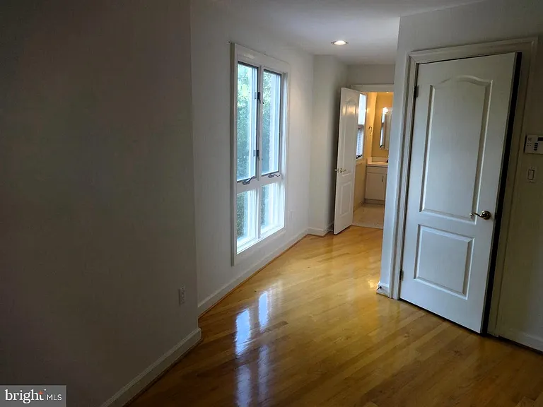 5330 Connecticut Ave NW — Photo 21