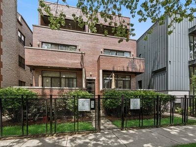 2020 W Iowa St APT 1E, Chicago, IL, 60622