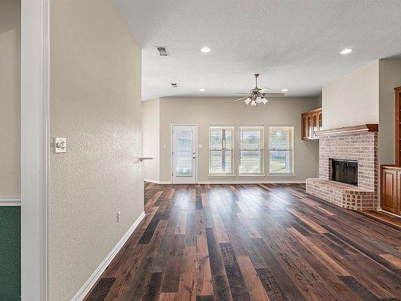 3rd image of 3905 Bonita Ct