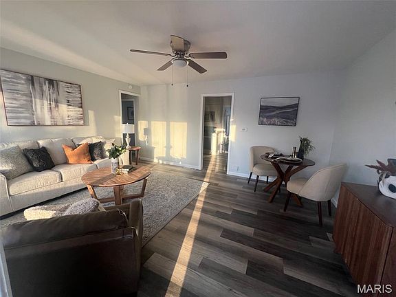 2nd image of 7113 Coronado Ave