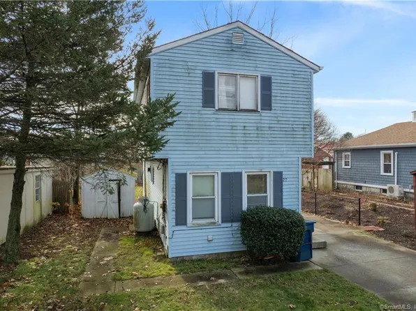 20 Lois Avenue, Waterford, CT 06385