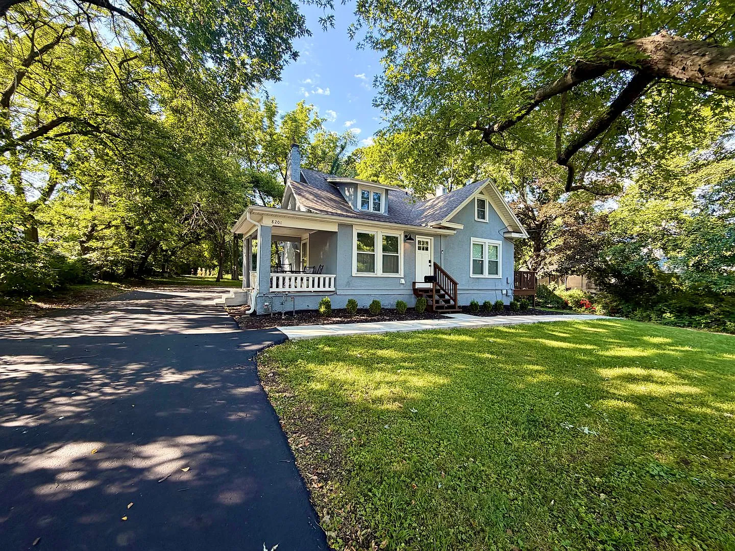  8201 Fully Renovated Home in the Heart of Overland Park + Walk to Downtown and the New Farmer's ... — Photo 2