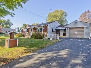 50 Wrona St, Springfield, MA 01151