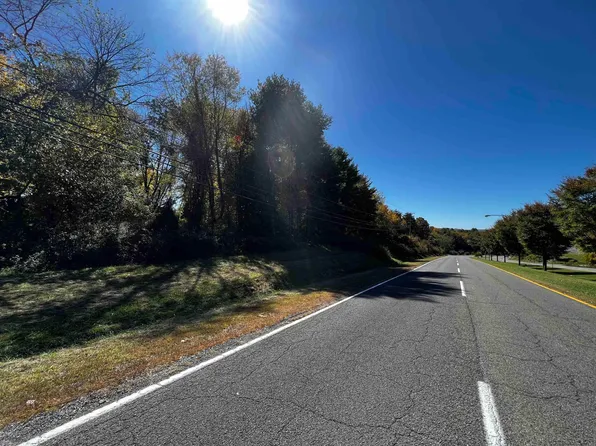 Tbd Lee Hwy, Pulaski, VA 24301