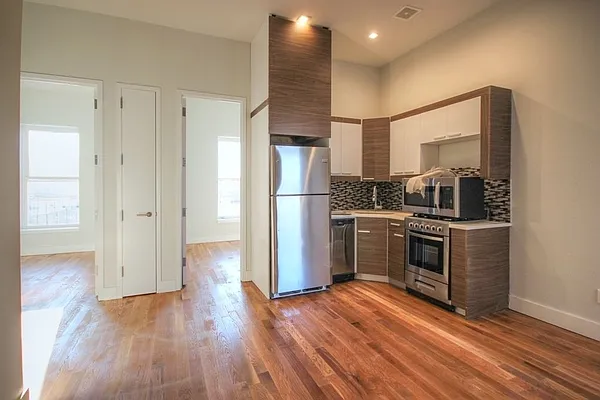 Rented by JW Real Estate Services LLC | media 24