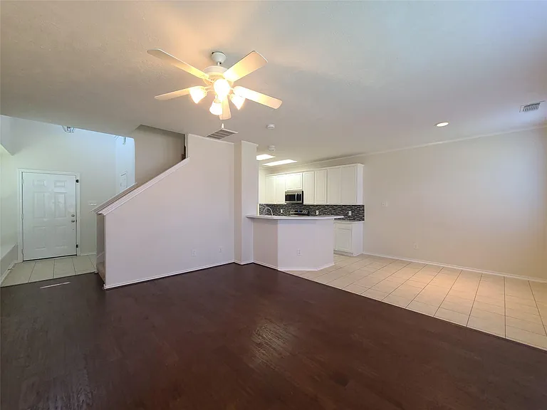 231 W Stedhill Loop — Photo 6