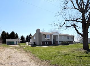 3965 Parsons Rd, Howell, MI 48855
