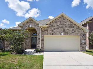 6427 Hidden Dunes Dr, Baytown, TX 77521