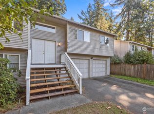 10006 Sand Point Way NE, Seattle, WA 98125
