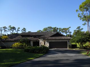 3 Country Rd W, Golf, FL 33436