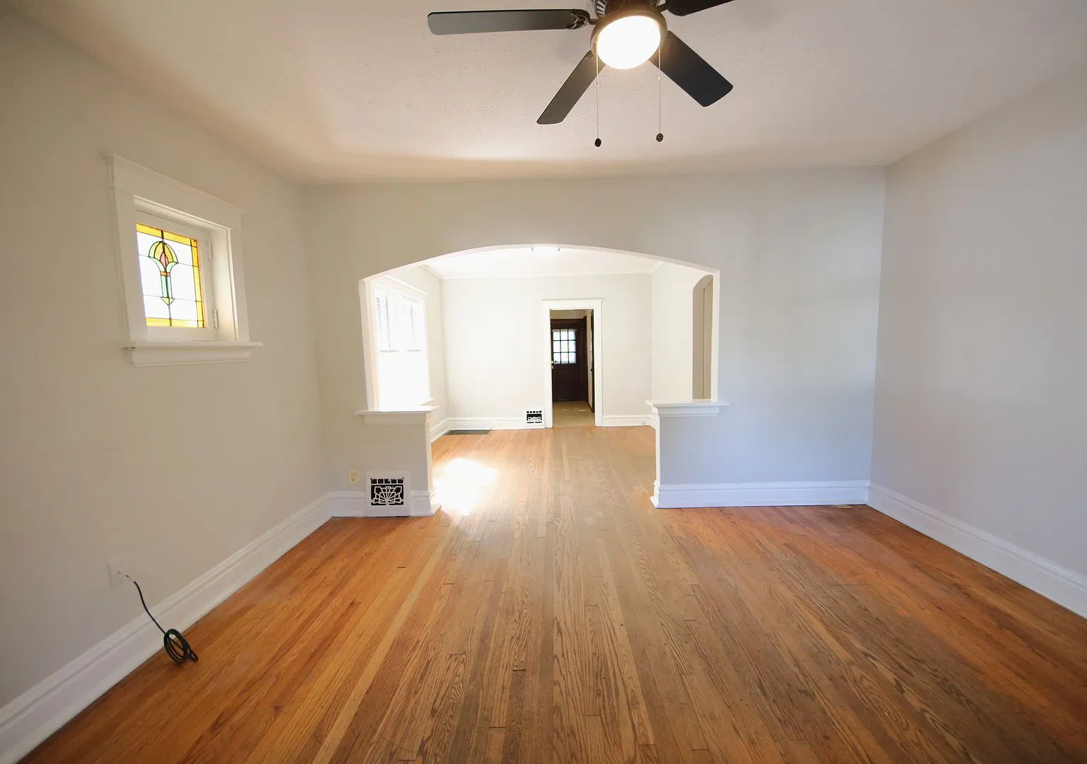 Three Person 2 Bedroom/1 Bath House for Rent in Southwest City — Photo 4