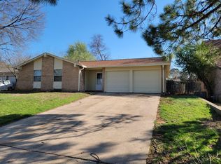 609 Shelmar Dr, Euless, TX 76039