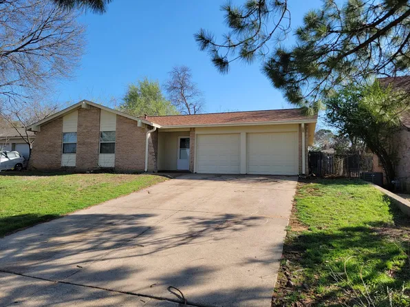 609 Shelmar Dr, Euless, TX 76039