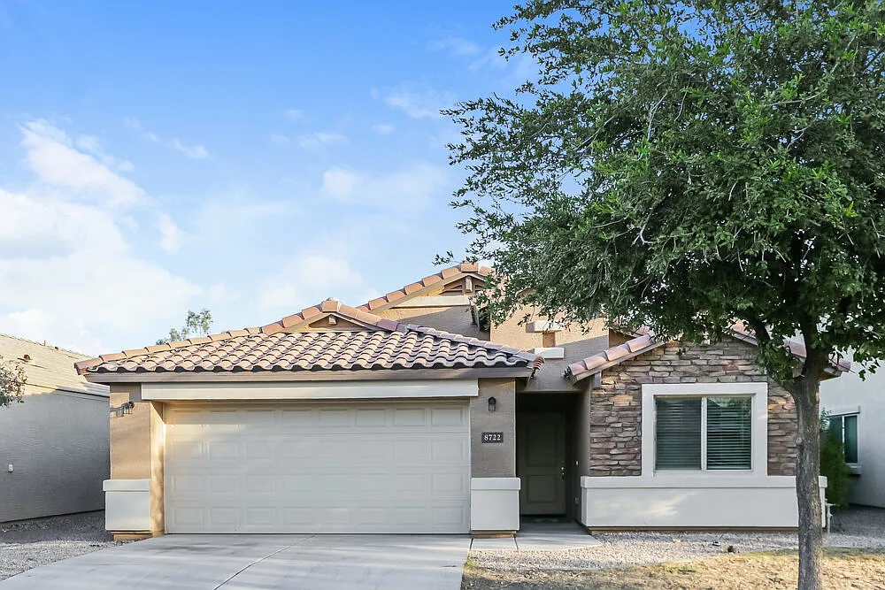 3 bed, 2.0 bath, 1566 sqft, $2,060 — Photo 1