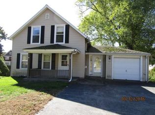 464 Sunderland Rd, Worcester, MA 01604