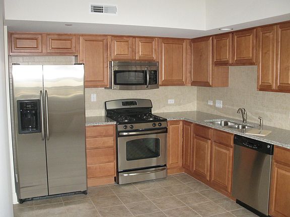 3rd image of 100 S Emerson St Unit 410