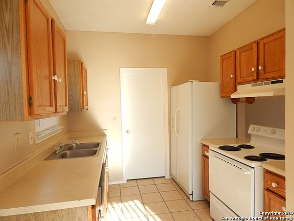 5th image of 13138 Feather Point Dr