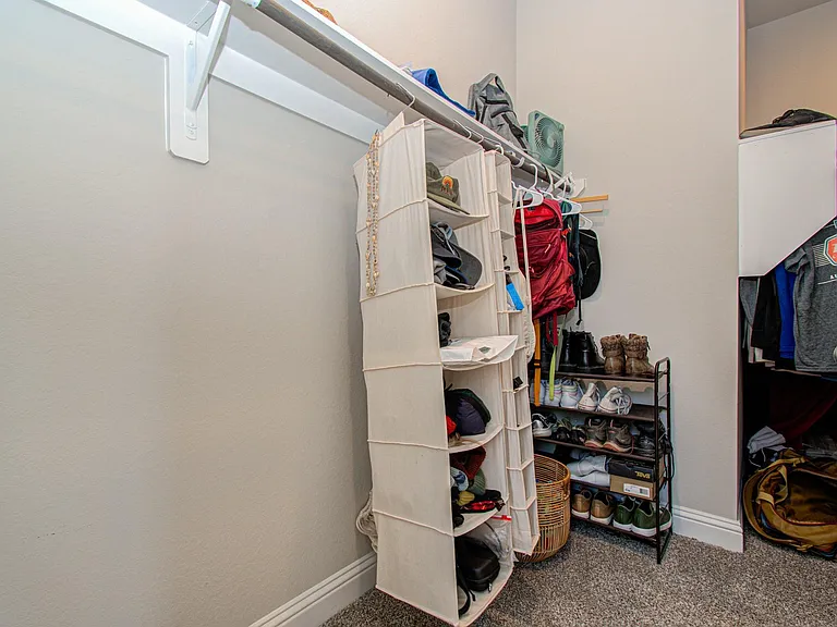 10442 Eastern Bluestar Dr — Photo 37