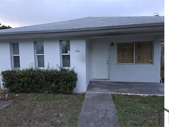 1616 NW 7th Pl