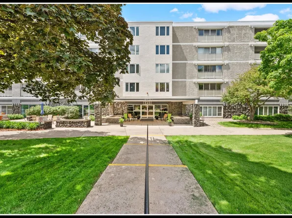 6450 York Ave S APT 314, Edina, MN 55435