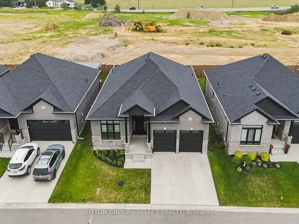 383 Daventry Way #45, Komoka, ON N0L 1R0