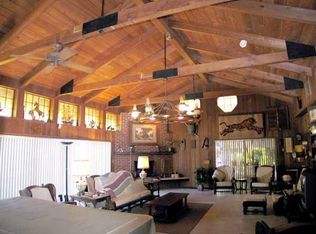 828 N Lakeside Dr, Lake Worth, FL 33460