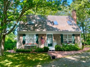2 Marchants Path, Edgartown, MA 02539