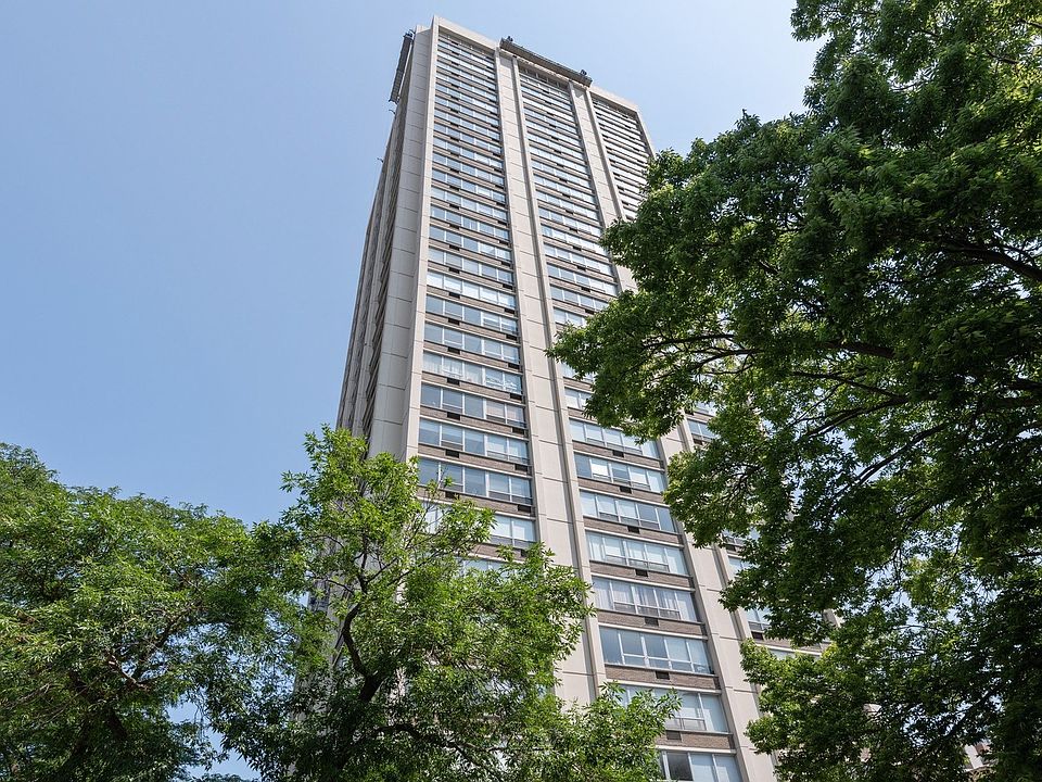 1st image of 70 W Burton Pl APT 2901F