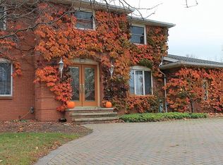 714 Powell Ln, Lewiston, NY 14092