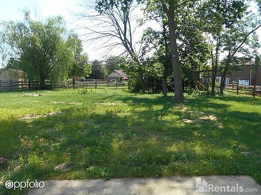 3rd image of 7404 Chateauguay Dr