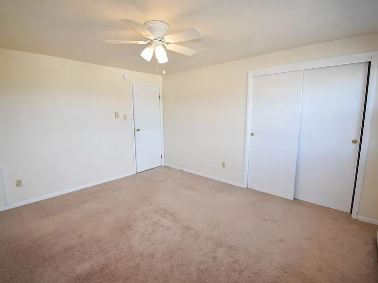 351 W Grape St — Photo 20
