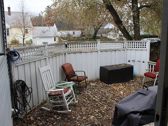 3rd image of 1410 Johnston St SE