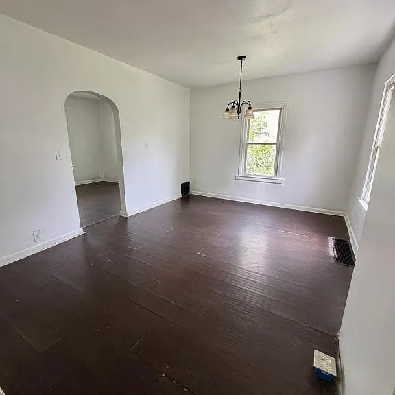 1725 Midland Ave — Photo 5