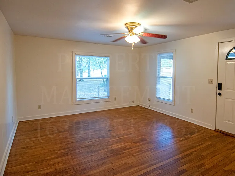 425 N Delaware St — Photo 11