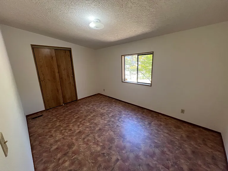 9068 Troxel Rd — Photo 13
