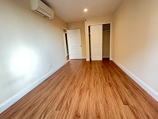 Rented by Apple Realty Group Corp | media 11