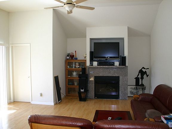 2nd image of 44308 Camellia Dr