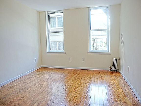 4th image of 137 1st Ave APT 4