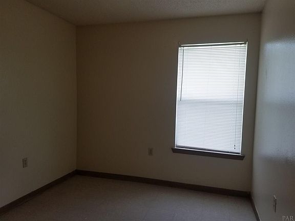 5th image of 1418 N 52nd Ave #B