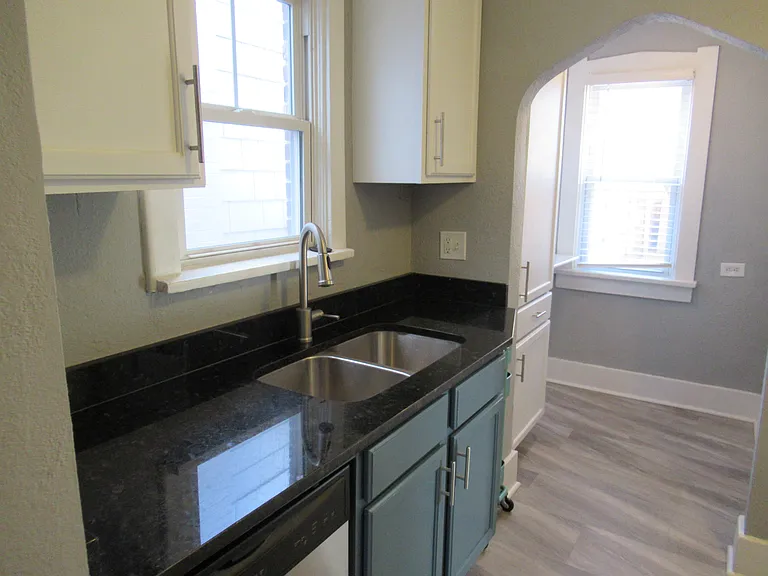 645 S Lincoln St — Photo 6
